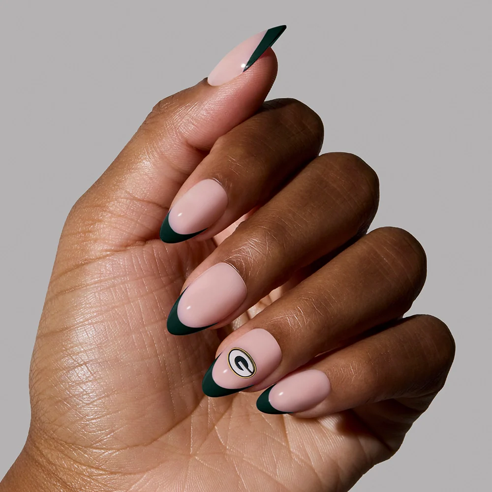 Green Bay Packers Press-On Nail Set - Image 3