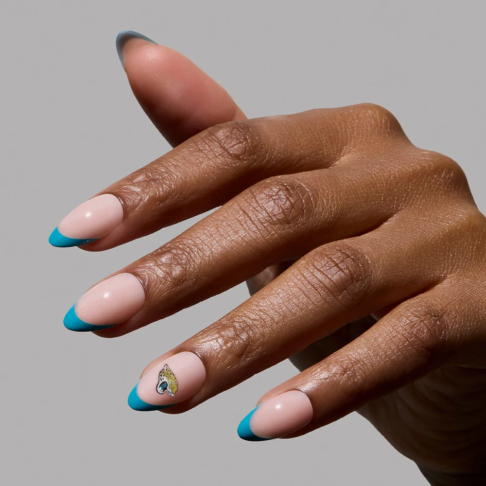 Jacksonville Jaguars Press-On Nail Set - Image 3
