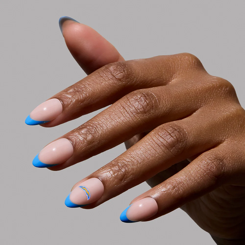Los Angeles Chargers Press-On Nail Set - Image 3